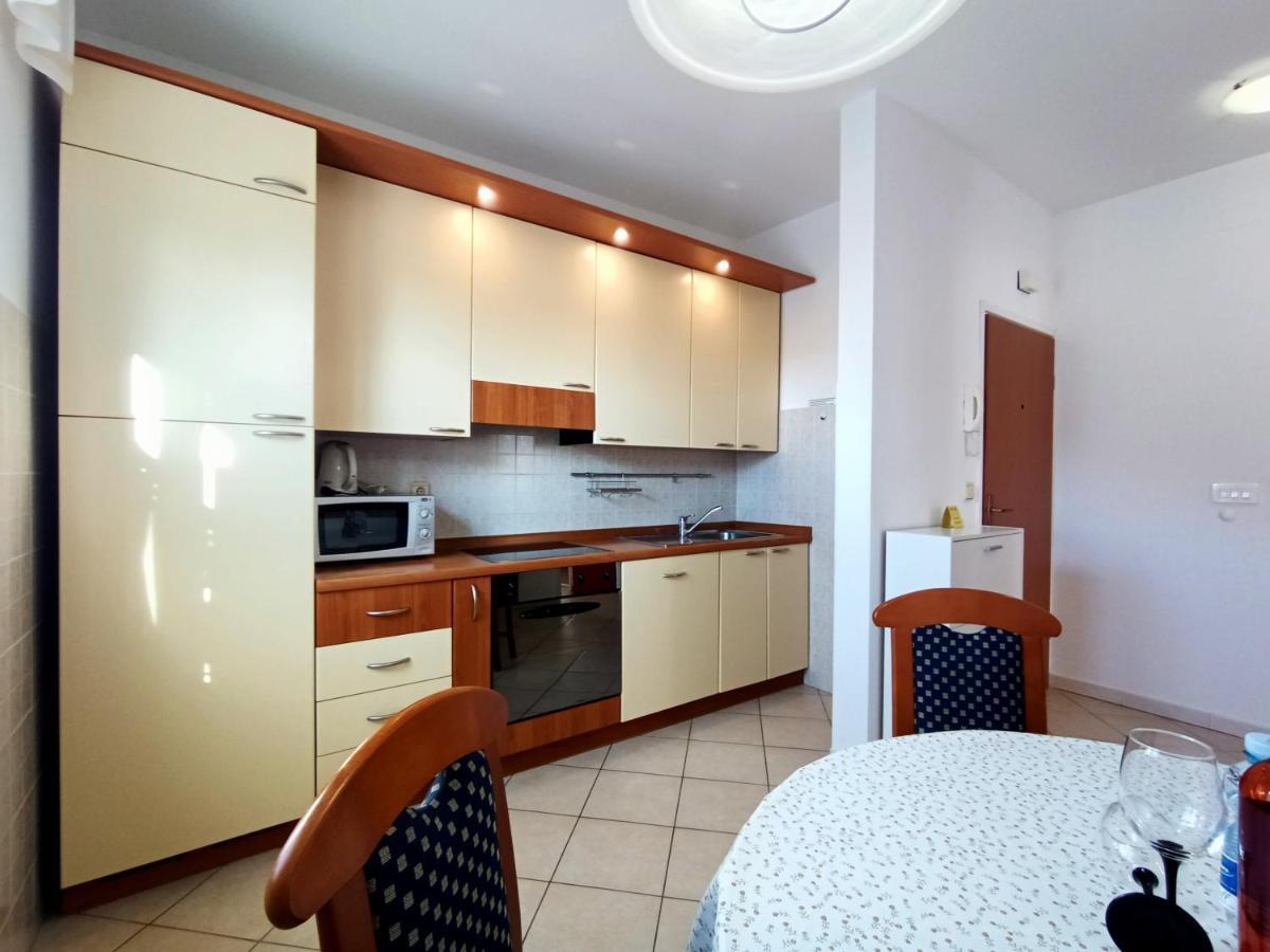 Apartments Jelovac 波雷奇 外观 照片